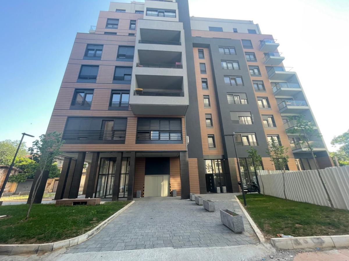 Ferienwohnung New Bazaar 2022 Tirana Exterior foto